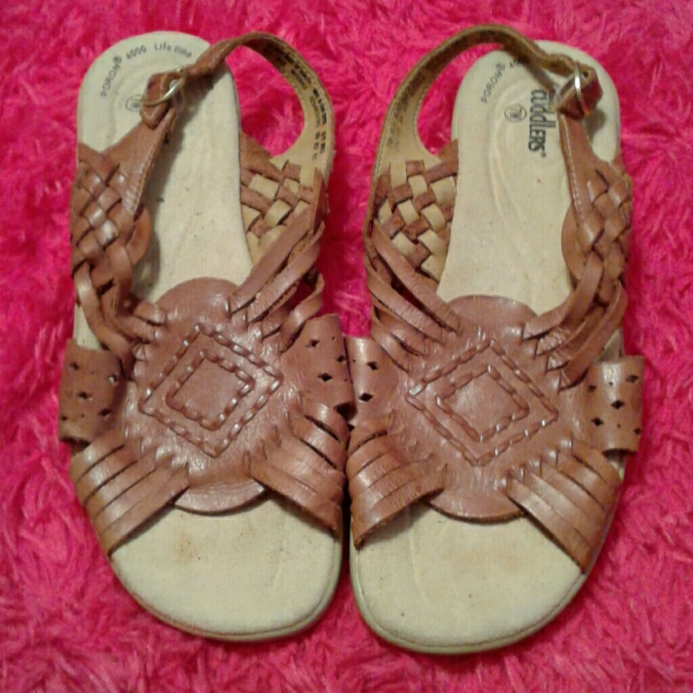 Cobbie Cuddlers sandals